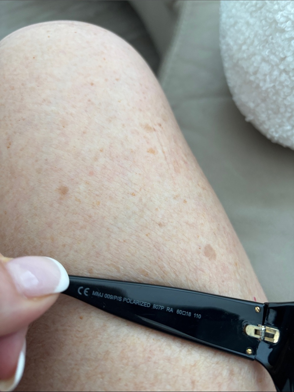 Marc Jacobs Oversized Glossy Black Sunglasses - Picture 3 of 3